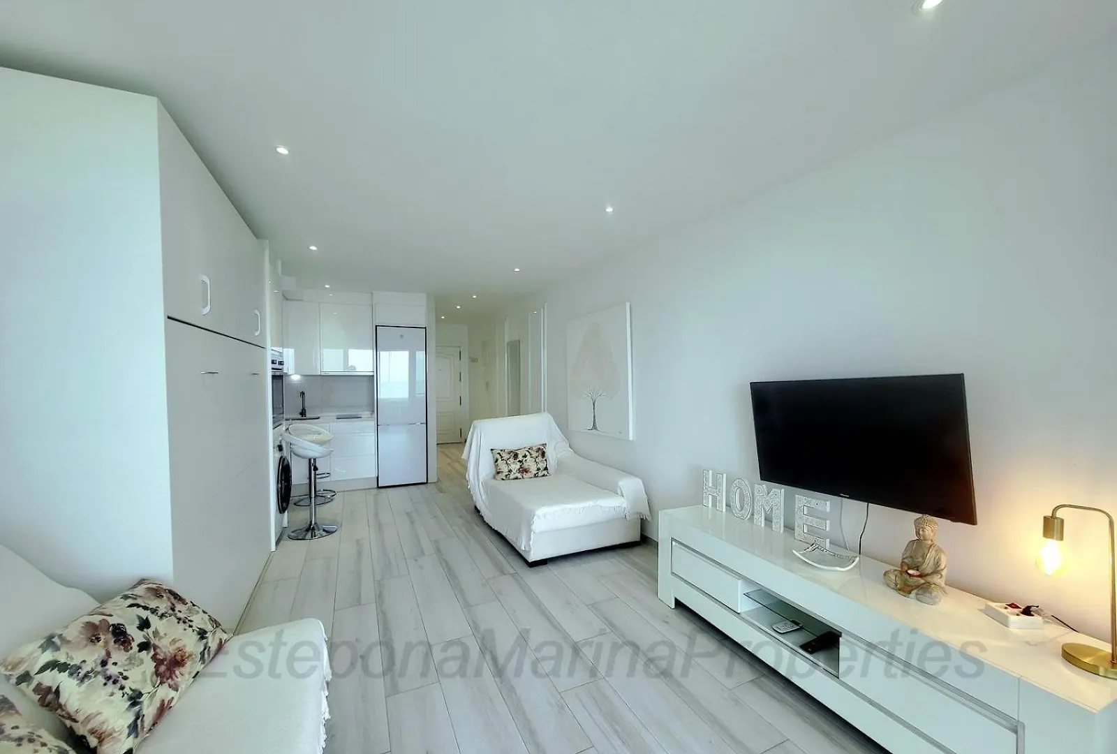 Emp 18, Delightful Modern Studio Apt Estepona Apartmán