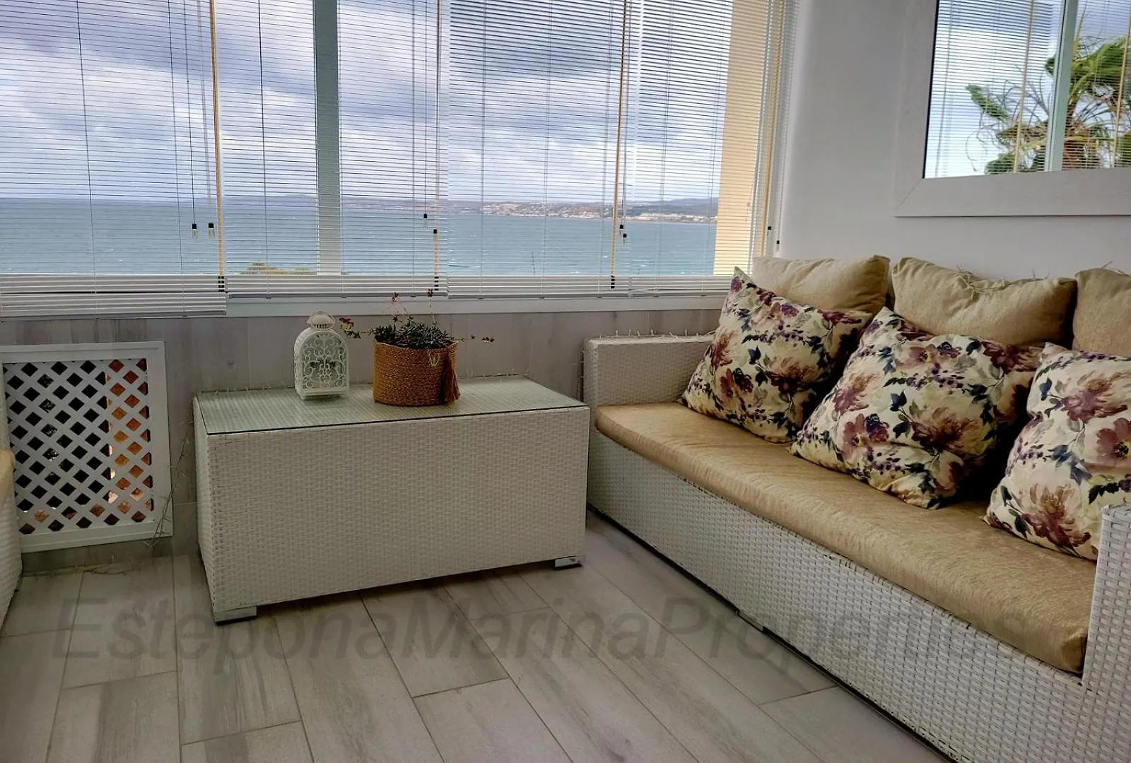 Emp 18, Delightful Modern Studio Apt Estepona Španělsko
